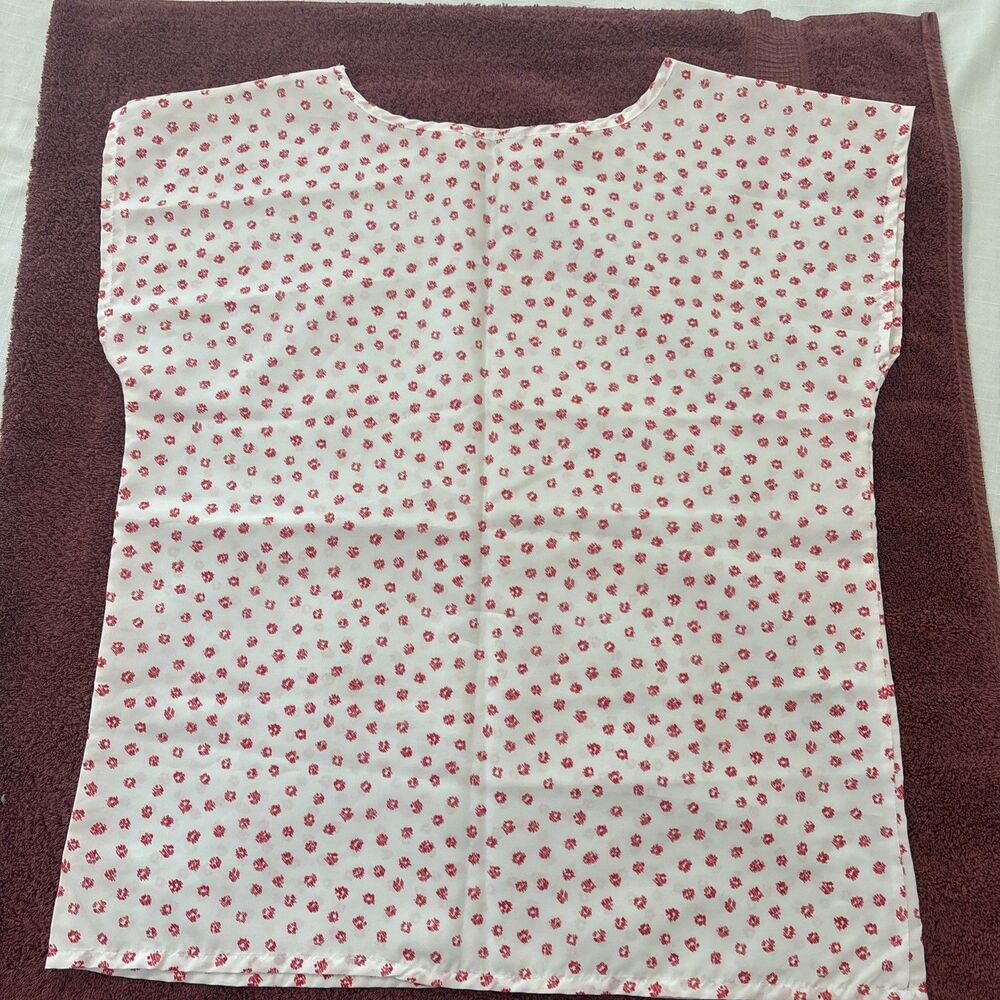 women's pull over blouse Sleeveless Red/White